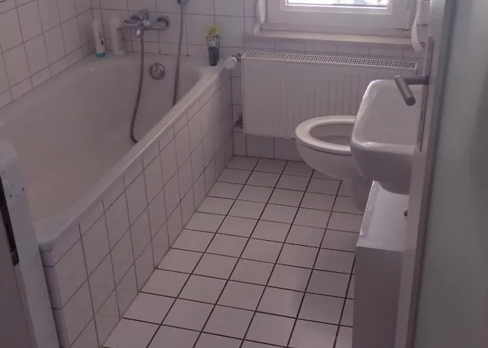 Privat bolig Nice + Sunny Room, Balkony, All Facilities... *