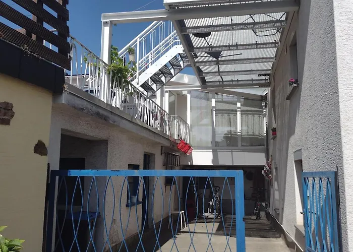 Privat bolig Nice + Sunny Room, Balkony, All Facilities...